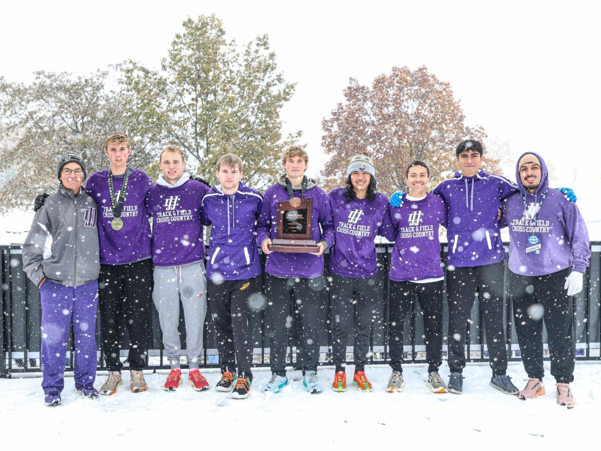 The men’s cross county team placed 3rd at the NJCAA Division III cross country championships.